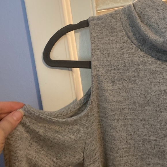 Alya Mock Neck Gray Sleeveless Dress - Picture 2 of 8